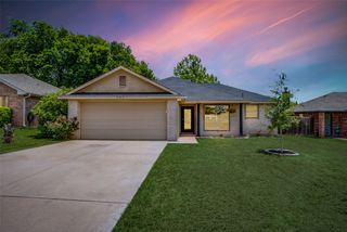 206 Cheyenne Trail, Alvarado, TX 76009
