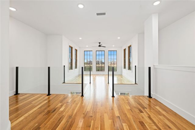 4613 S 47th Street, Rogers, AR 72758