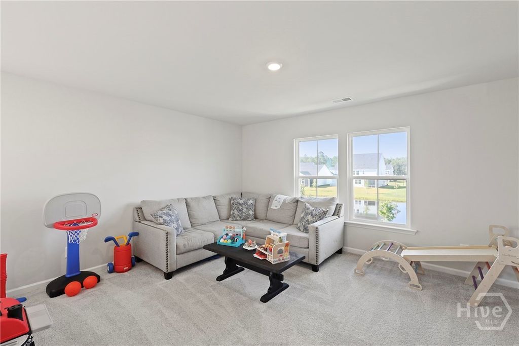 Image 18 of property listing at 123 Binscombe Lane, Pooler, GA 31322