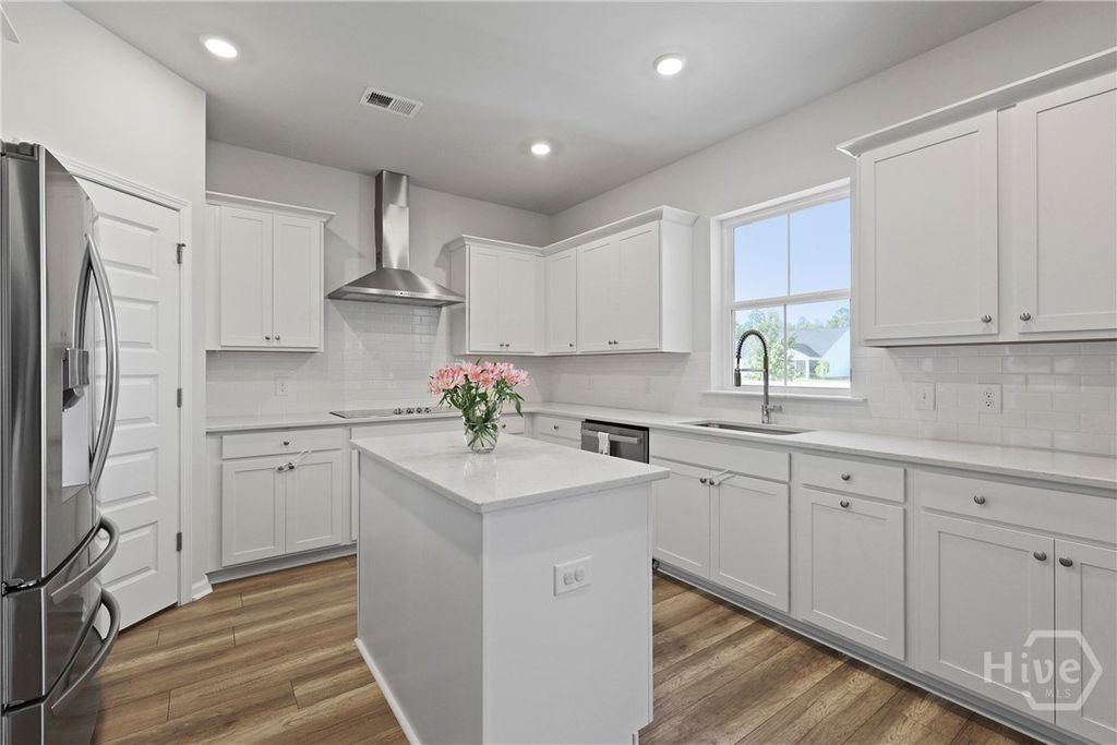 Image 8 of property listing at 123 Binscombe Lane, Pooler, GA 31322