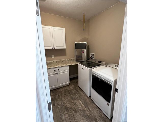 6945 Strasburg Rd, Strasburg, CO 80136