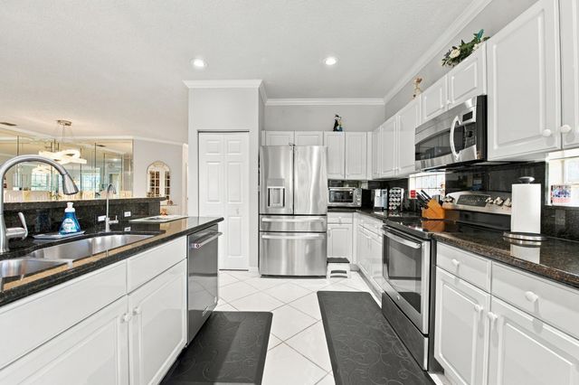12335 NW 10th Drive B-5, Coral Springs, FL 33071