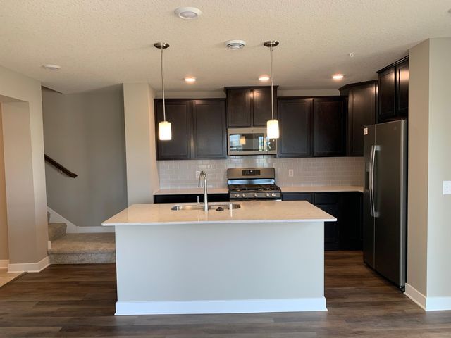 4825 Martingale Drive, Woodbury, MN 55129