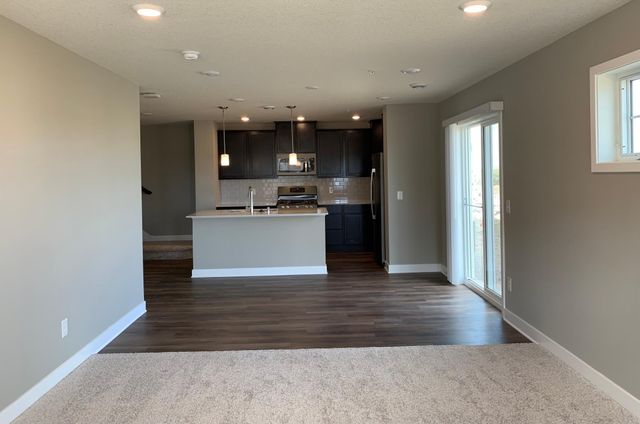 4825 Martingale Drive, Woodbury, MN 55129