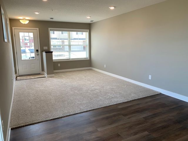 4825 Martingale Drive, Woodbury, MN 55129