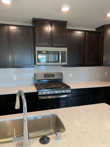 4825 Martingale Drive, Woodbury, MN 55129