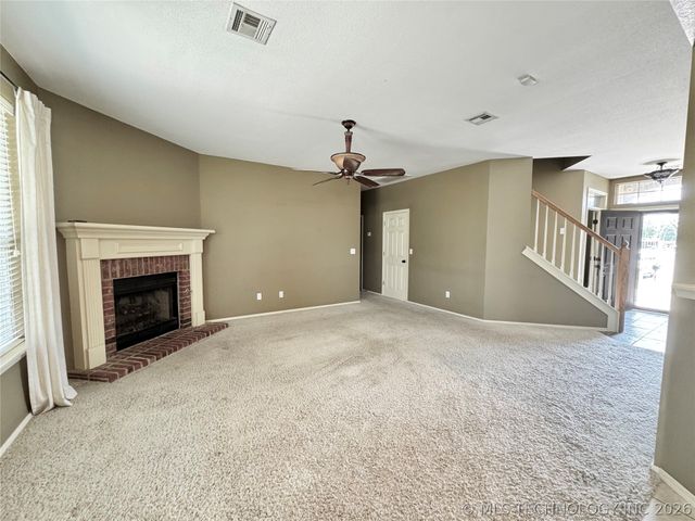 14901 E 87th Place N, Owasso, OK 74055