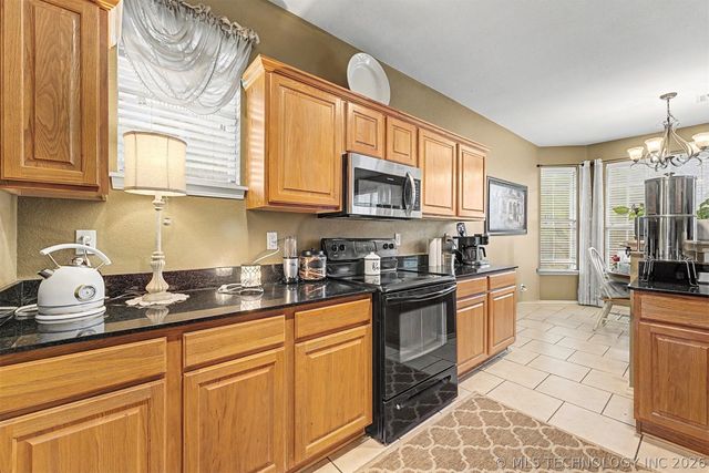 14901 E 87th Place N, Owasso, OK 74055