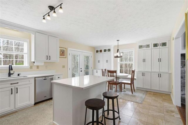 134 Nicholson Lane, Talking Rock, GA 30175