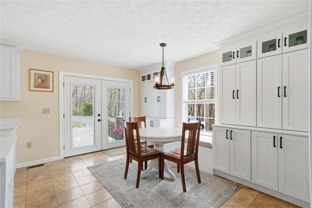 134 Nicholson Lane, Talking Rock, GA 30175