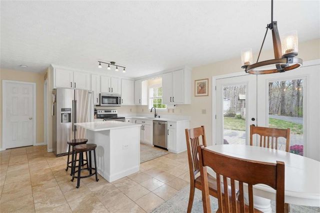 134 Nicholson Lane, Talking Rock, GA 30175