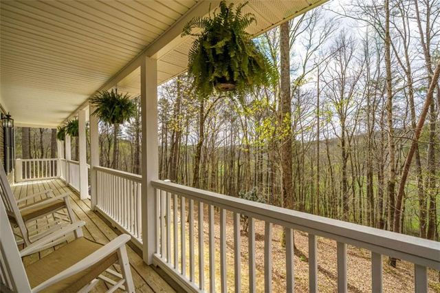 134 Nicholson Lane, Talking Rock, GA 30175