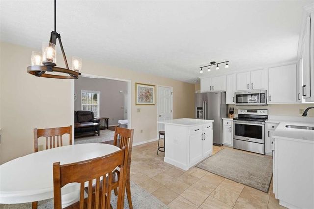 134 Nicholson Lane, Talking Rock, GA 30175