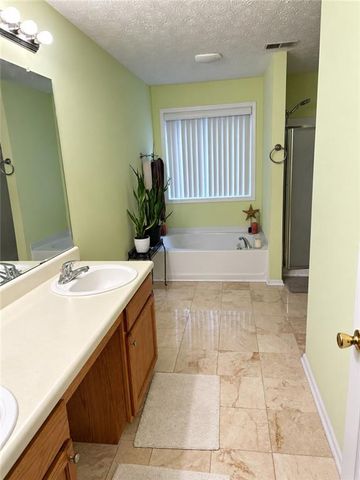 2429 Tolliver Hills Lane, Ellenwood, GA 30294