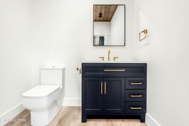 1924 Walker Tr, Sevierville, TN 37876