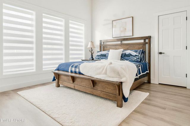 1924 Walker Tr, Sevierville, TN 37876