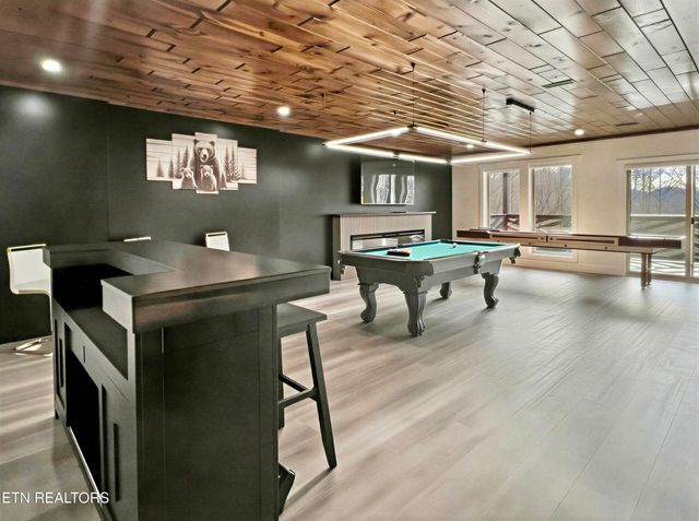 1924 Walker Tr, Sevierville, TN 37876