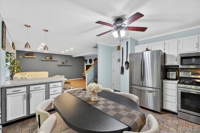243 Wynstay Avenue, Valley Park, MO 63088