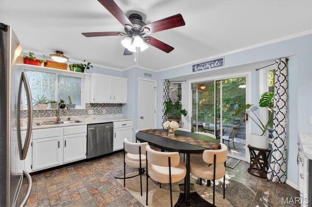 243 Wynstay Avenue, Valley Park, MO 63088