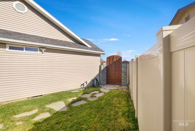 733 Beta Cir, Twin Falls, ID 83301