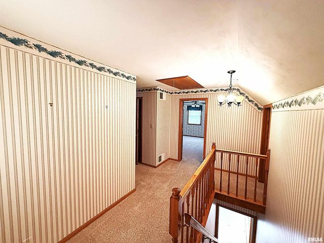 330 N MAIN Street, Walcott, IA 52773