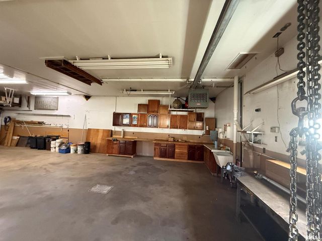 330 N MAIN Street, Walcott, IA 52773