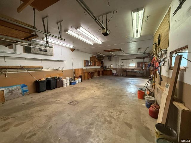 330 N MAIN Street, Walcott, IA 52773