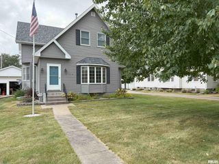 330 N MAIN Street, Walcott, IA 52773