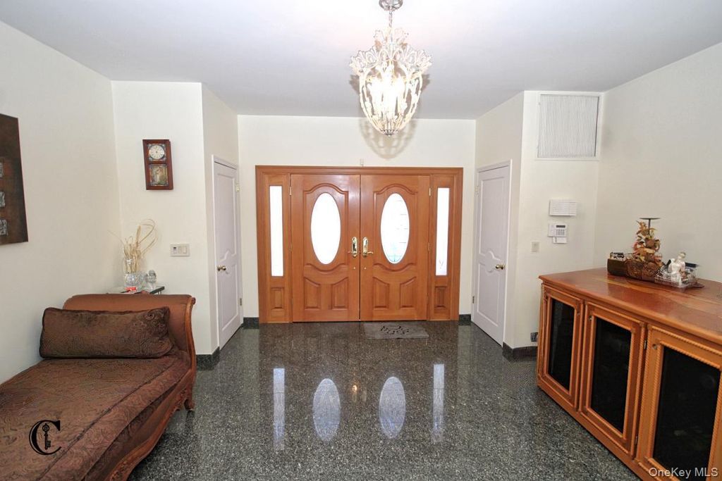 2026 E 74 Street, Brooklyn, NY 11234 — photo 4