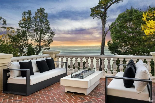 44 Marin Bay Park Ct, San Rafael, CA 94901