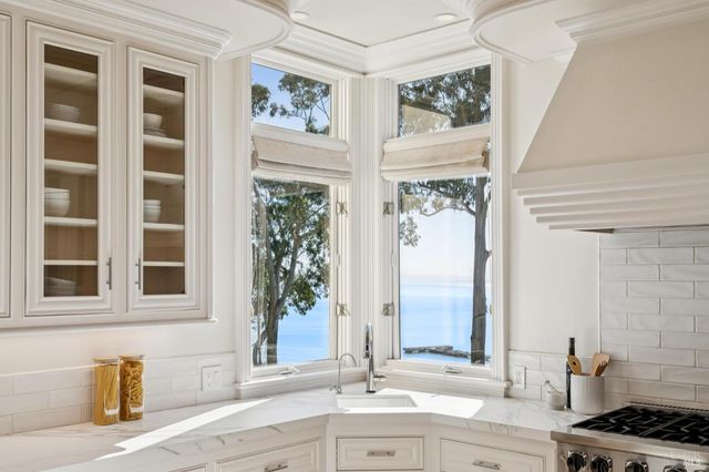 44 Marin Bay Park Ct, San Rafael, CA 94901