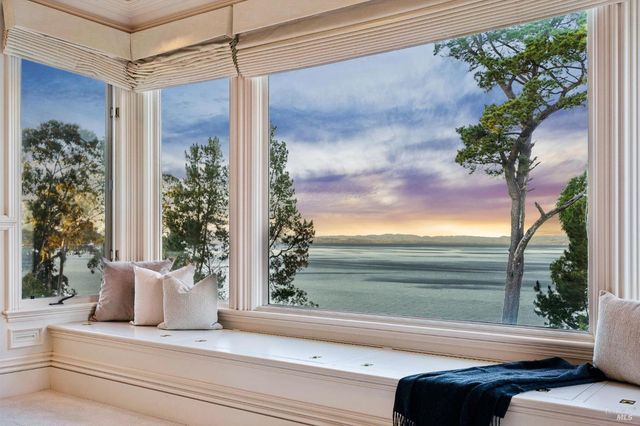 44 Marin Bay Park Ct, San Rafael, CA 94901