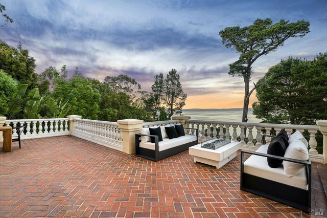 44 Marin Bay Park Ct, San Rafael, CA 94901