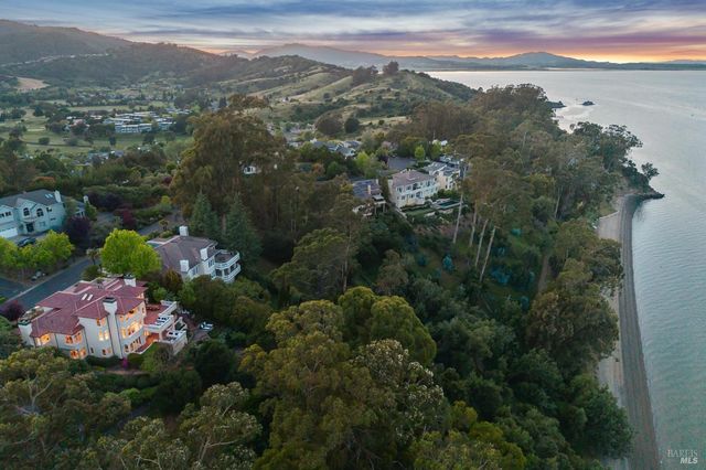 44 Marin Bay Park Ct, San Rafael, CA 94901