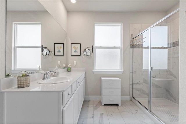354 Victoria Peak LOOP, Dripping Springs, TX 78620