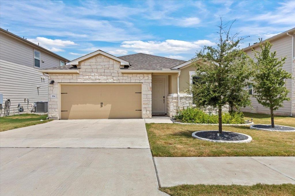 354 Victoria Peak LOOP, Dripping Springs, TX 78620
