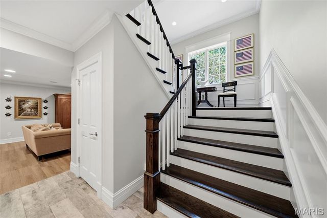 8300 Kingsbury Boulevard, Clayton, MO 63105