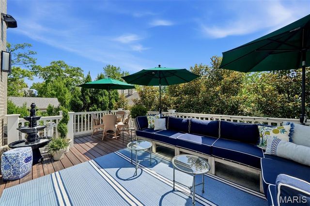 8300 Kingsbury Boulevard, Clayton, MO 63105