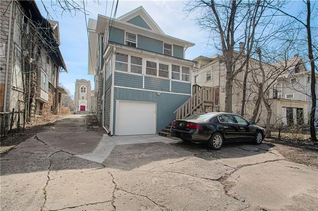 3116 E Linwood Boulevard, Kansas City, MO 64128