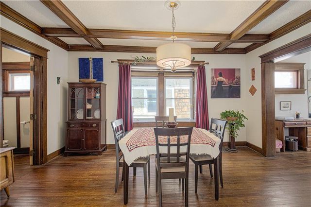 3116 E Linwood Boulevard, Kansas City, MO 64128