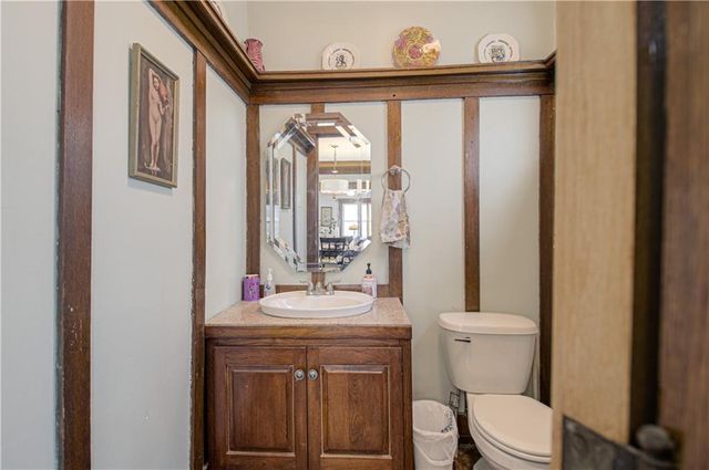 3116 E Linwood Boulevard, Kansas City, MO 64128