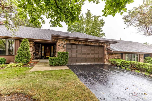 822 Brian Court, Gurnee, IL 60031