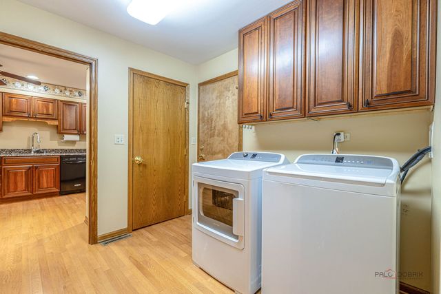 822 Brian Court, Gurnee, IL 60031