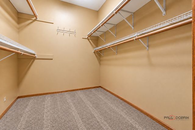 822 Brian Court, Gurnee, IL 60031