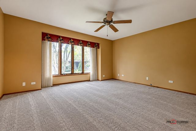 822 Brian Court, Gurnee, IL 60031