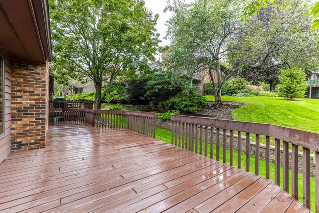 822 Brian Court, Gurnee, IL 60031