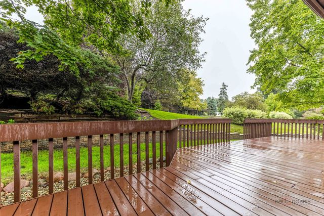 822 Brian Court, Gurnee, IL 60031