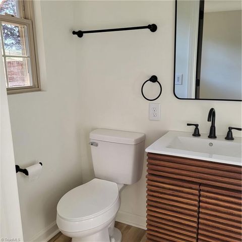 252 Pilotview Loop, Stokesdale, NC 27025