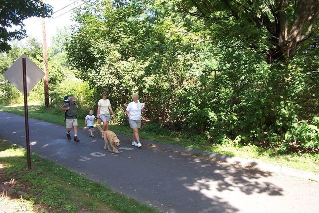 30 View Ave, Northampton, MA 01060