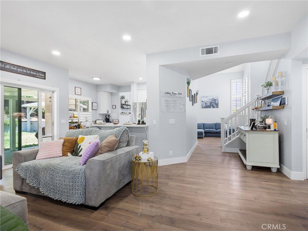 Image 14 of property listing at 31422 Heitz, Temecula, CA 92591